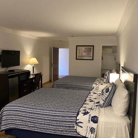 האנטינגטון ביץ' Ocean Surf Inn & Suites מראה חיצוני תמונה