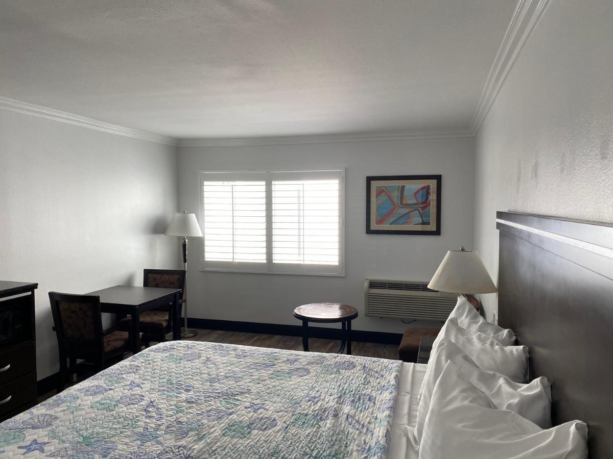 האנטינגטון ביץ' Ocean Surf Inn & Suites מראה חיצוני תמונה